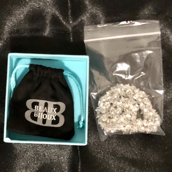 ❌SOLD❌ Beaux Bijoux bracelet, stretch band, NWOT - Picture 4 of 6